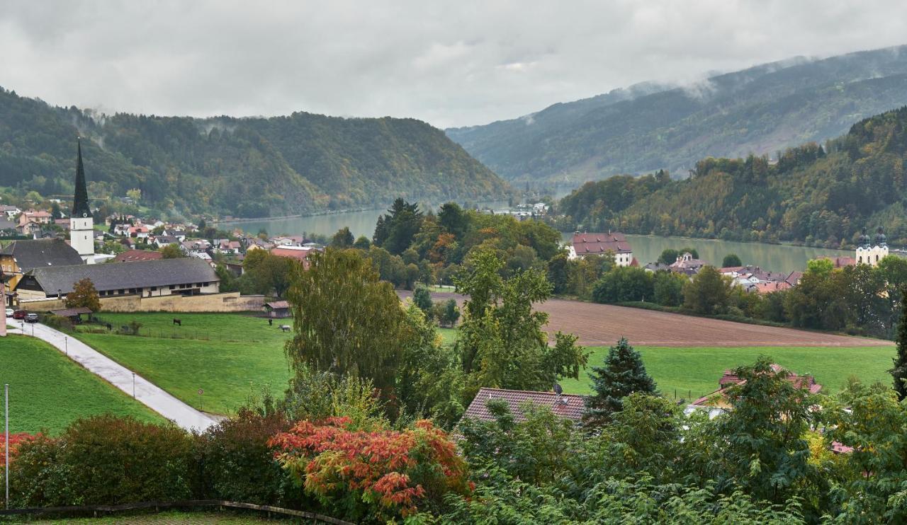 Landhotel Donaublick Obernzell Eksteriør billede